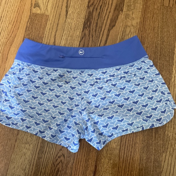 Vineyard vines women’s running shorts. Size XXS - Picture 2 of 2